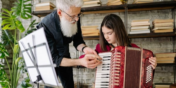 Hobbies That Pay: Monetizing Your Passions in Retirement